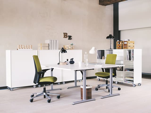 Organisation im Büro: Effizienter und entspannter durch den Arbeitstag dank intelligenter Büroeinrichtung